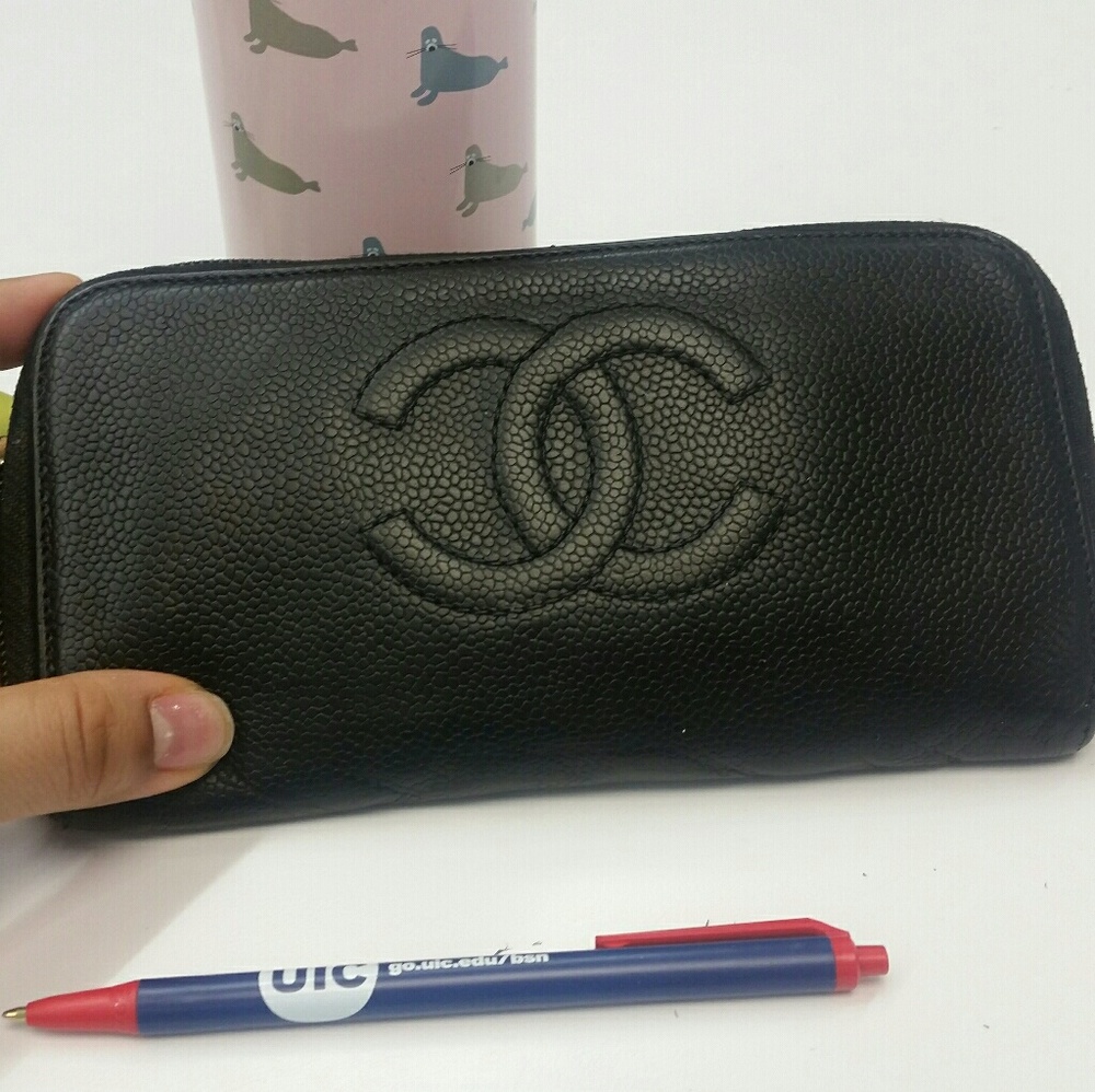 Chanel zip wallet caviar leather